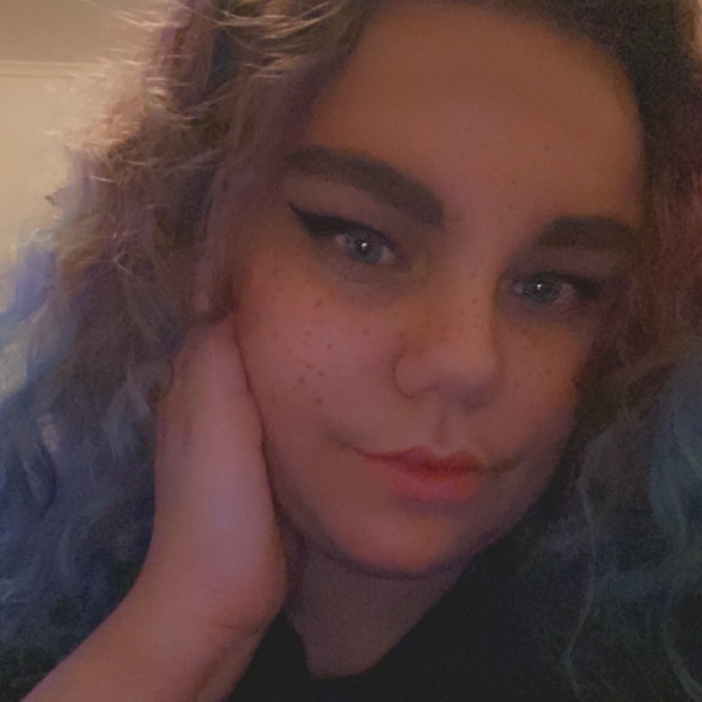 Meet your Posher, Shana